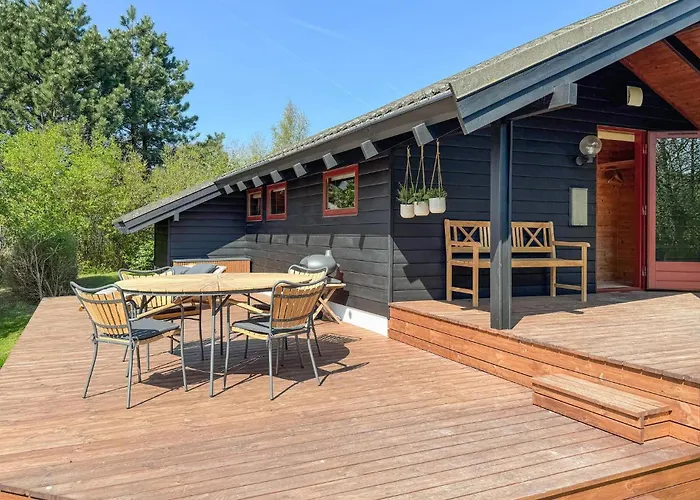 Hébergement de vacances 2 Bedroom Amazing In Præstø